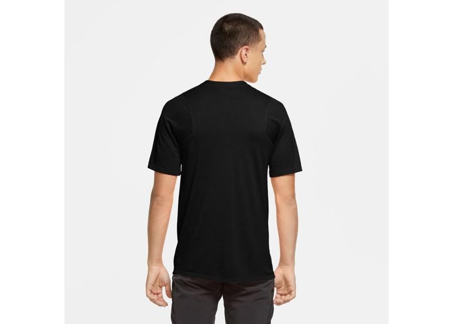 Мужская футболка Nike Dry Mercurial Strike M CK5603-010 увеличить