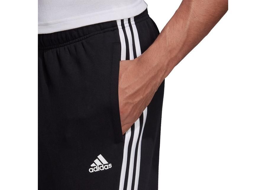Мужские спортивные штаны Adidas Must Haves Tapared M FK6884 увеличить