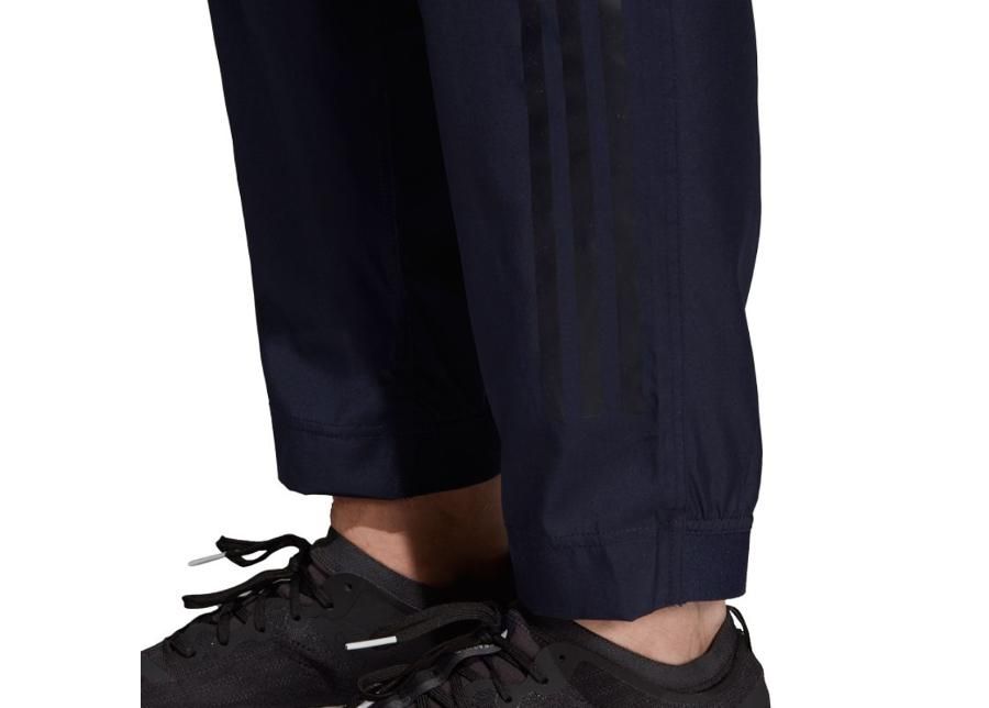Мужские спортивные штаны adidas Workout Pant Climacool M DW5383 увеличить