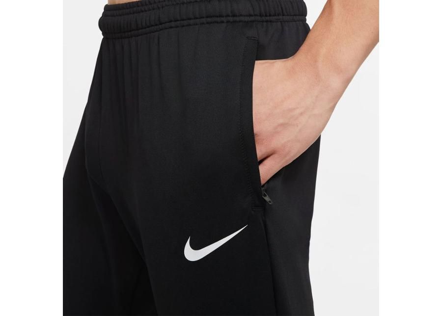Мужские спортивные штаны Nike F.C. Essential M CD0576-010 увеличить