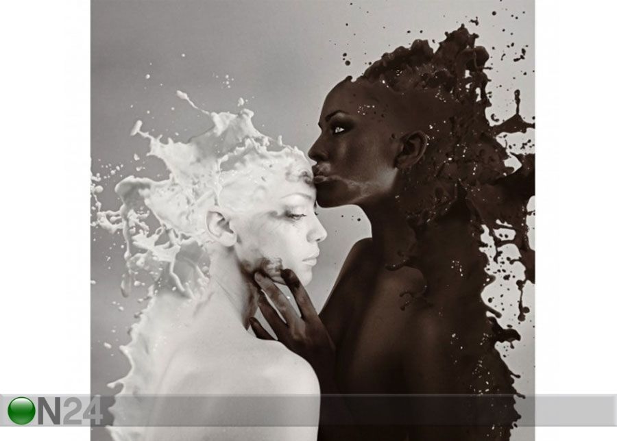 Флизелиновые фотообои Milk & Coffee Kiss Black And White увеличить