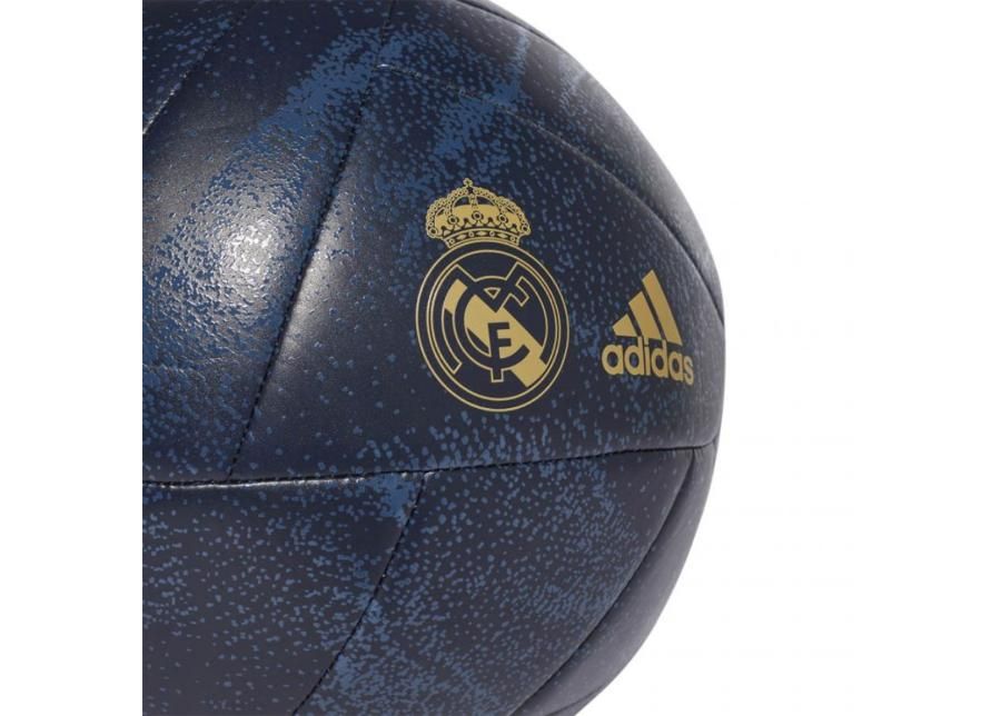 Футбольный мяч Real Madrid Capitano Away EC3035 увеличить