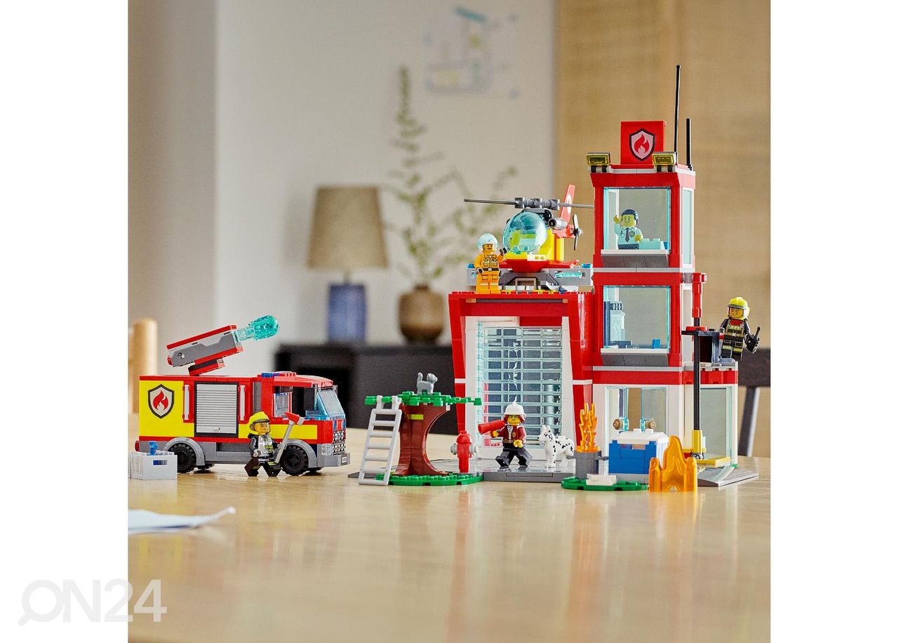 LEGO City Пожарное депо увеличить