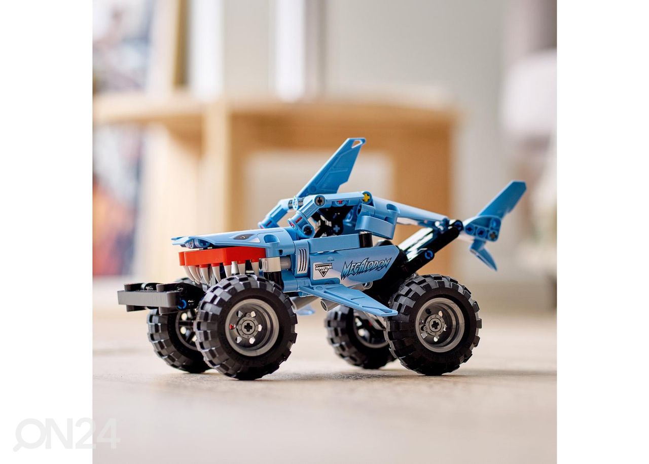 LEGO Technic Monster Jam Megalodon увеличить