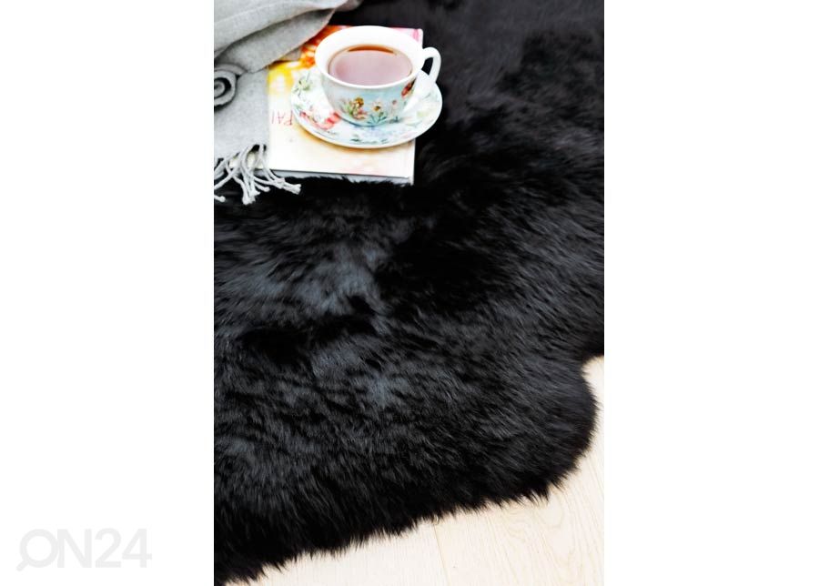 MERINO black QUATRO ± 90x180, натуральная овчина увеличить