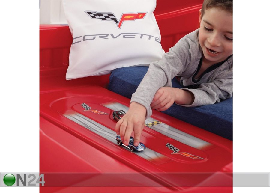 Step2 кровать Corvette с фарами увеличить