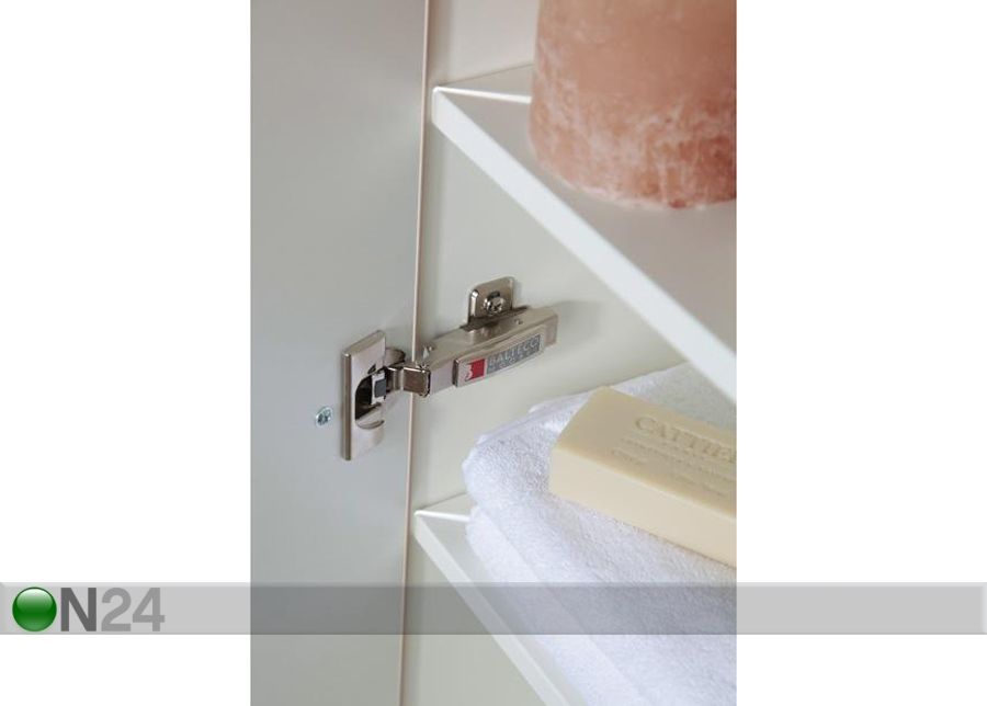 Высокий шкаф в ванную Willingen увеличить