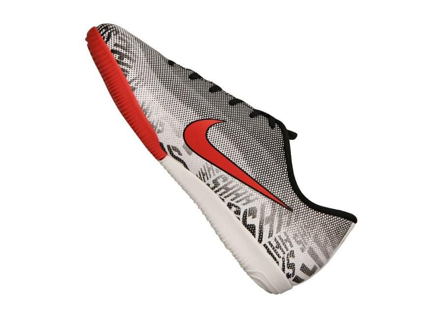 Детские футбольные бутсы Nike JR Vapor 12 Academy GS NJR IC Jr AO9474-170 увеличить