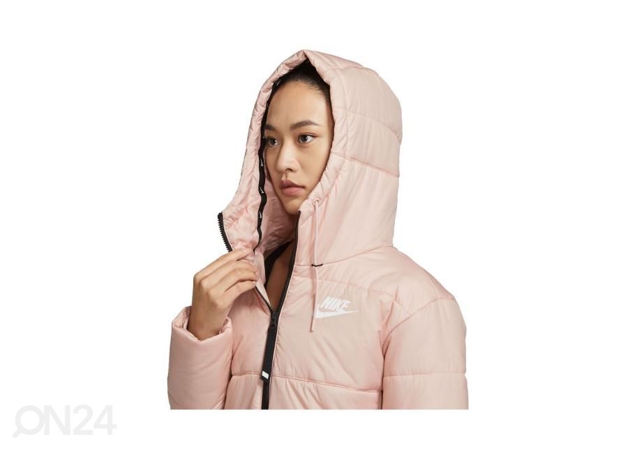 Женская зимняя куртка Nike NSW Therma-FIT Repel увеличить