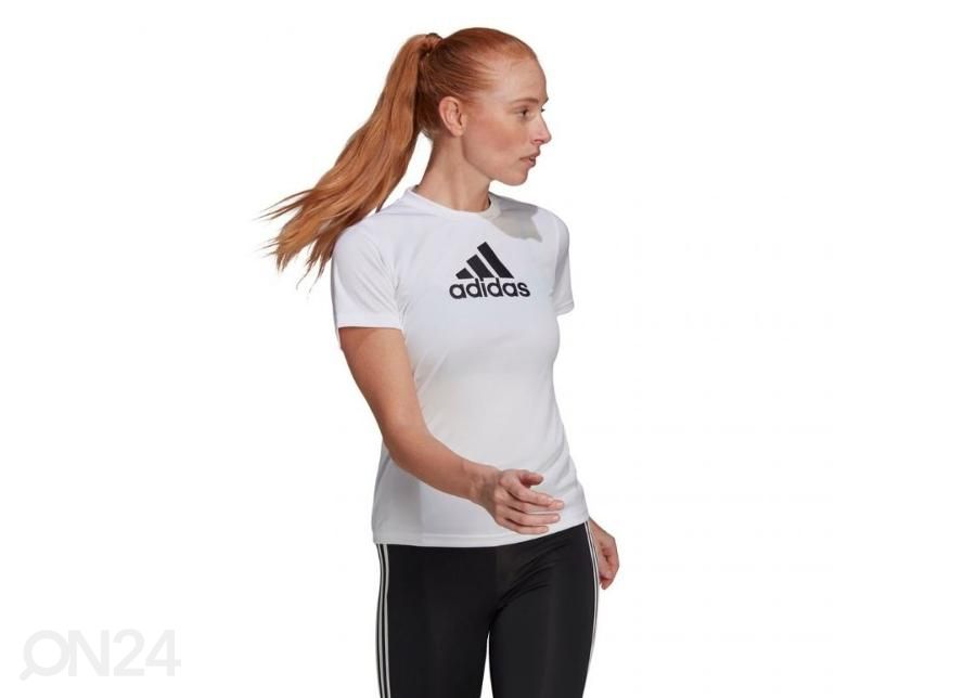 Женская спортивная рубашка Adidas Primeblue Designed To Move увеличить
