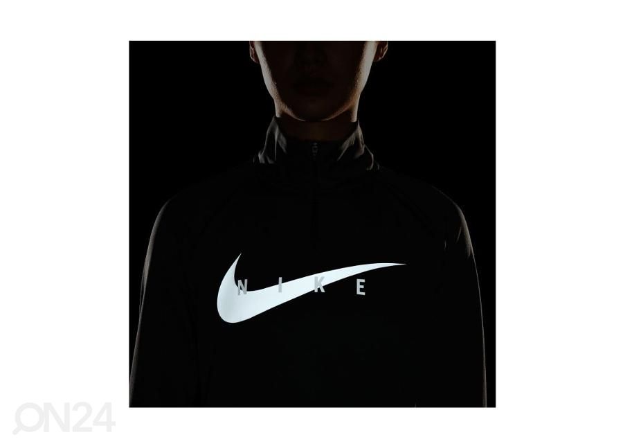 Женская спортивная рубашка Nike Swoosh Run увеличить