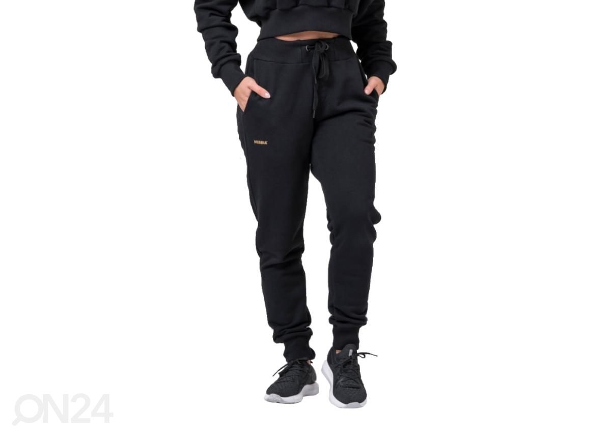 Женские спортивные штаны Nebbia Gold Classic 826 черные размер M увеличить