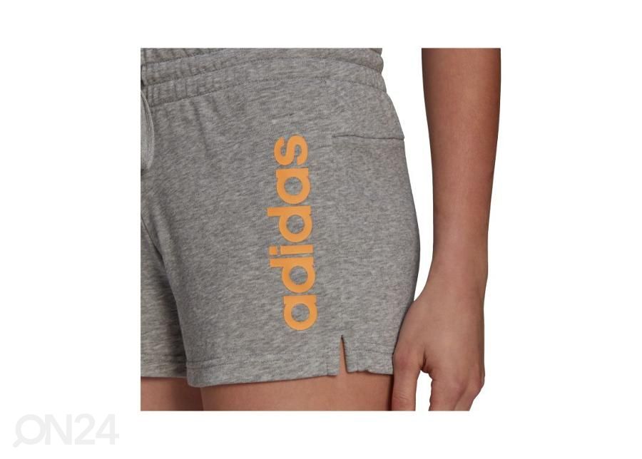 Женские шорты Adidas Essentials Slim Logo увеличить