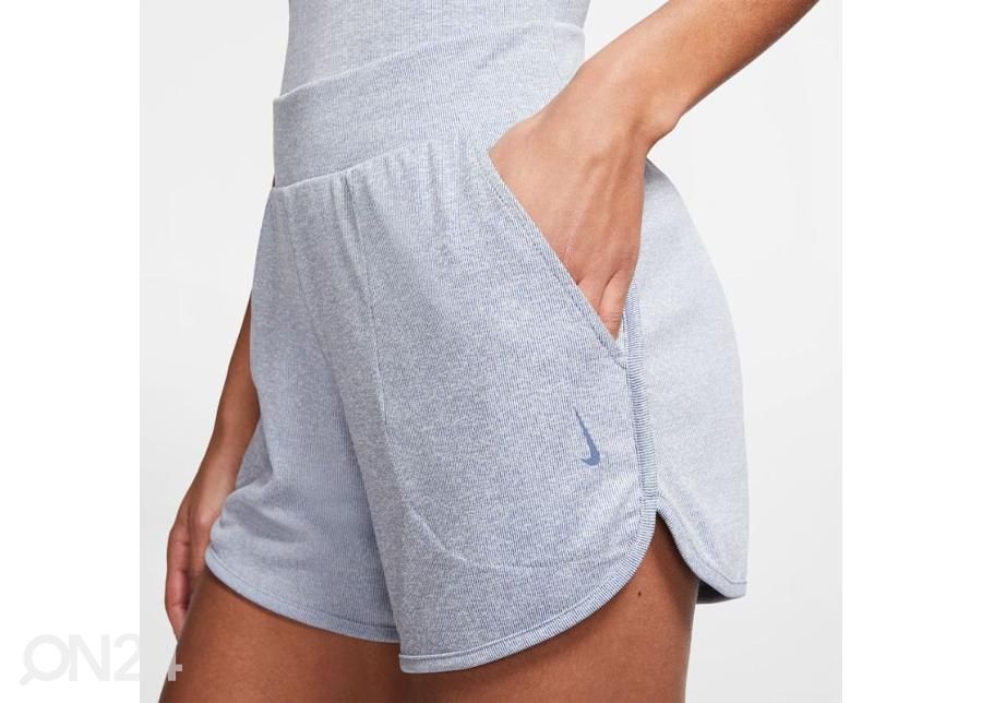Женские шорты Nike Yoga shorty W CQ8838-491 увеличить