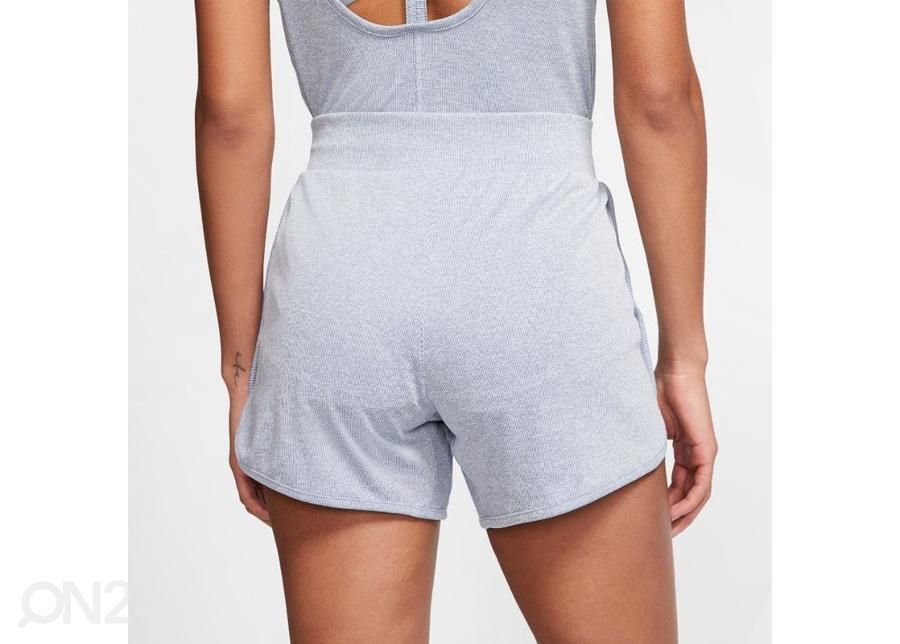 Женские шорты Nike Yoga shorty W CQ8838-491 увеличить
