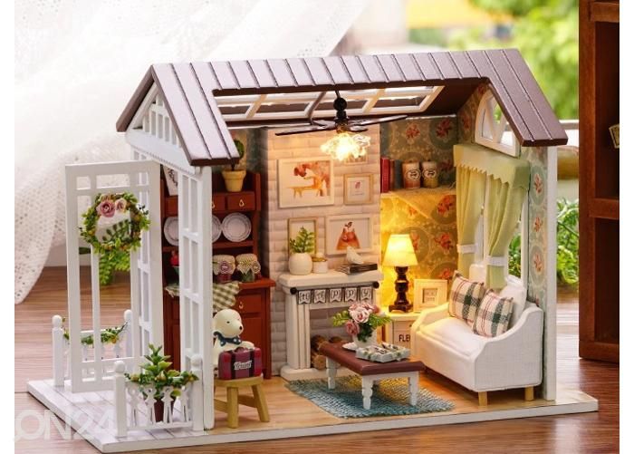 Кукольный домик + мебель со светодиодной подсветкой увеличить