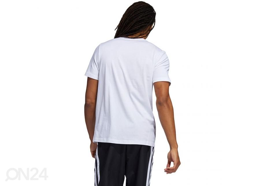 Мужская рубашка для тренировок Adidas Born Different Graphic увеличить