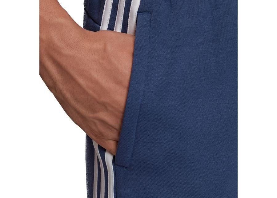 Мужские спортивные штаны adidas Essentials 3 Stripes Tapered Pant M FM6276 увеличить