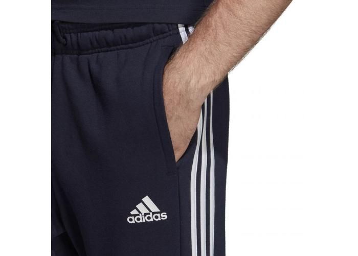 Мужские штаны Adidas Must Haves 3 Stripes Tiro размер 2XL увеличить