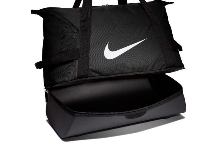 Спортивная сумка Team Club M Nike увеличить