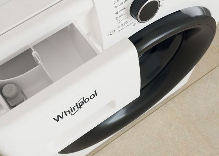 Стиральная машина Whirlpool увеличить