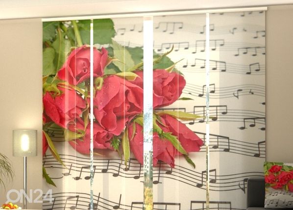 Полузатемняющая панельная штора Roses and Notes 240x240 см