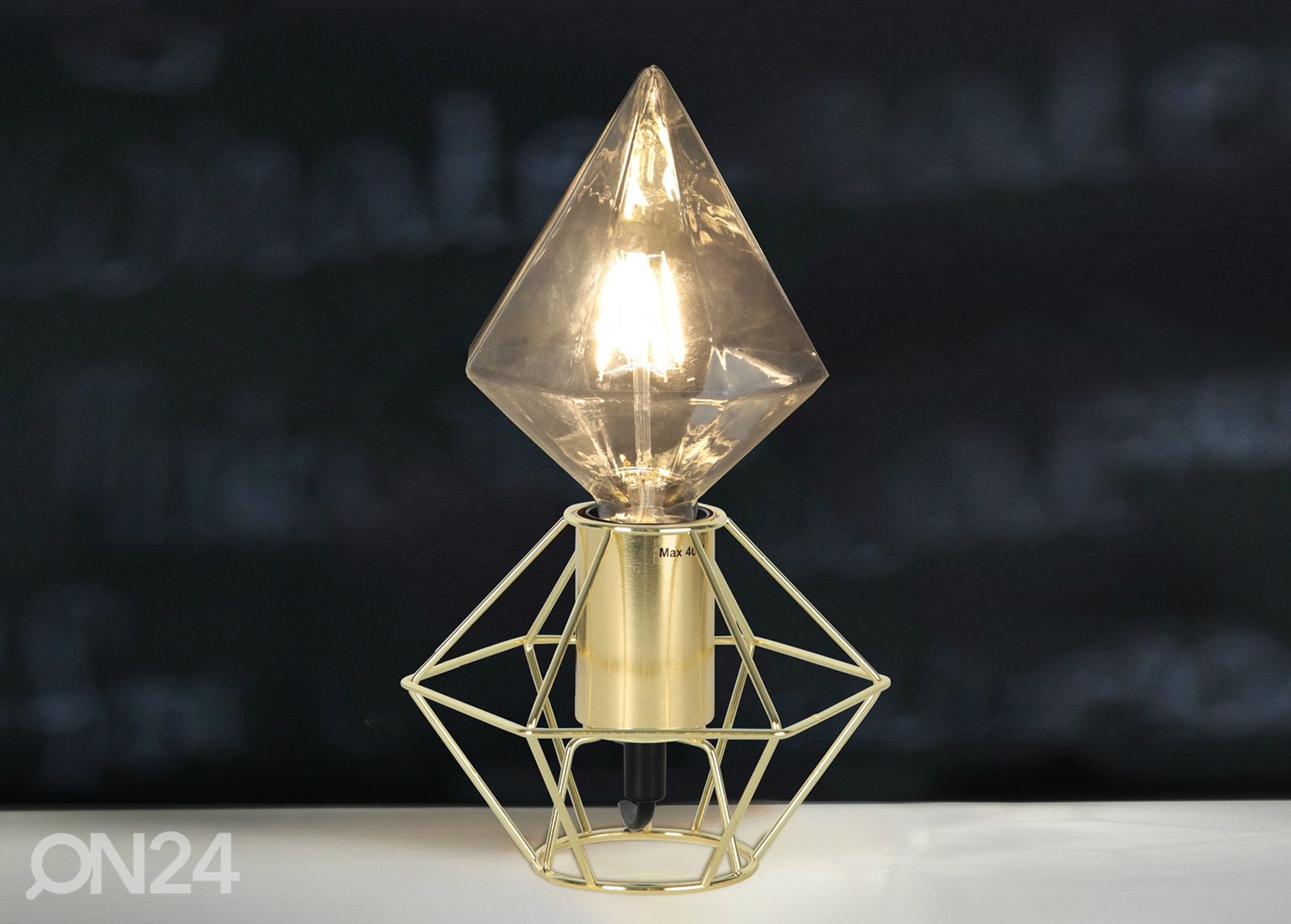 Декоративная LED лампочка в виде бриллианта с цоколем Е27 3,2 Вт увеличить
