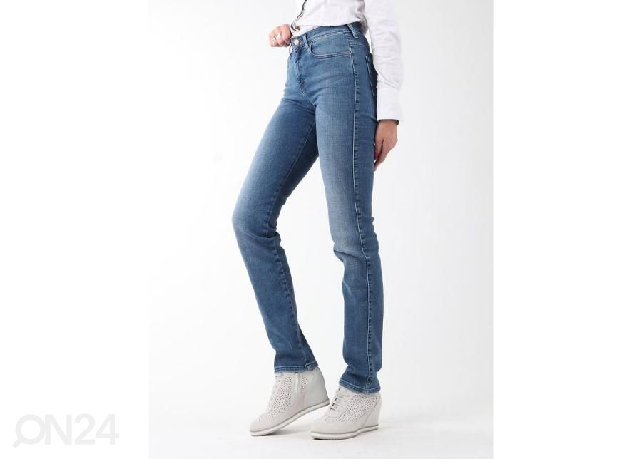 Женские джинсы Wrangler увеличить