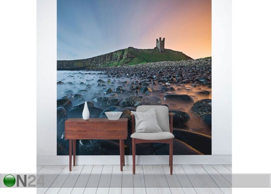 Флизелиновые фотообои Sunrise with mist at Dunstanburgh Castle увеличить